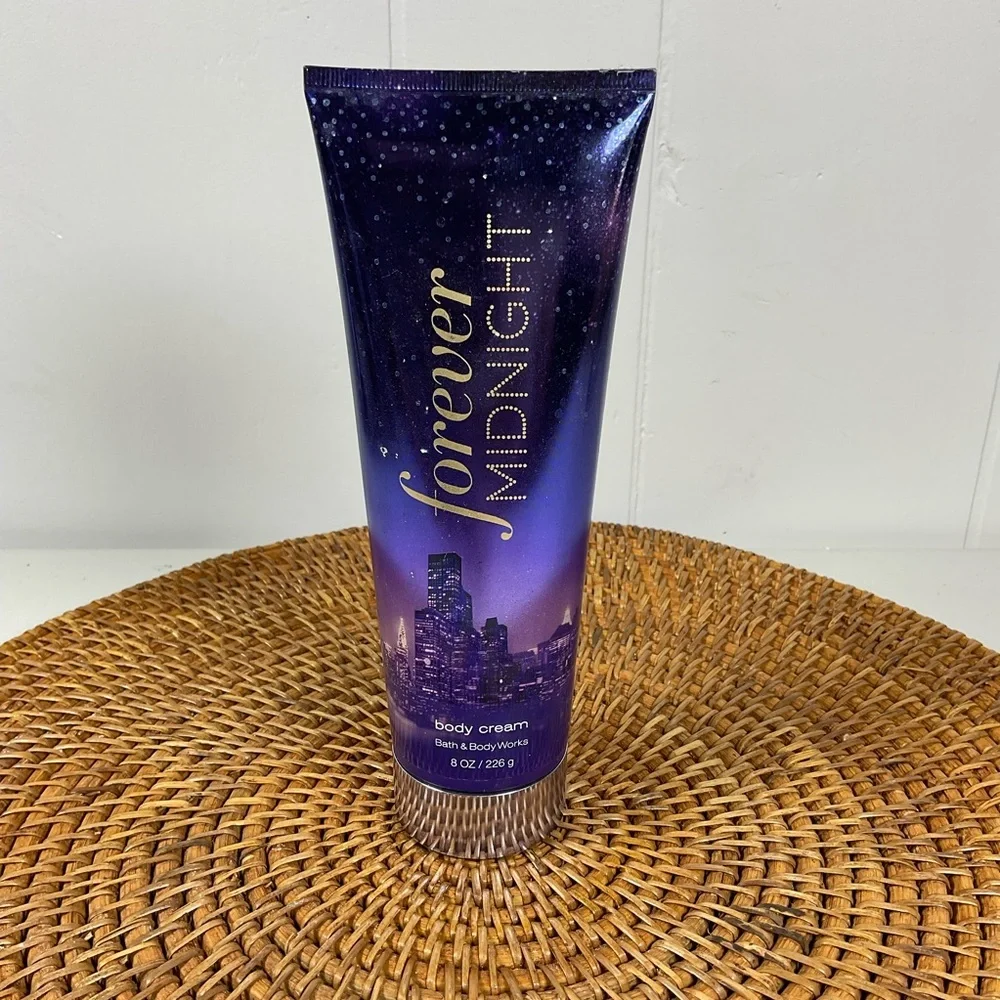 Bath & Body Works Forever Midnight Body Cream 8 oz Lotion Skin Care Rare New